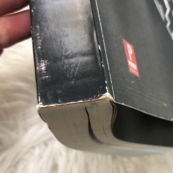 SKYRIM THE ELDERS SCROLLS V OFFICIAL GAME
GUIDE - Picture 4 of 6